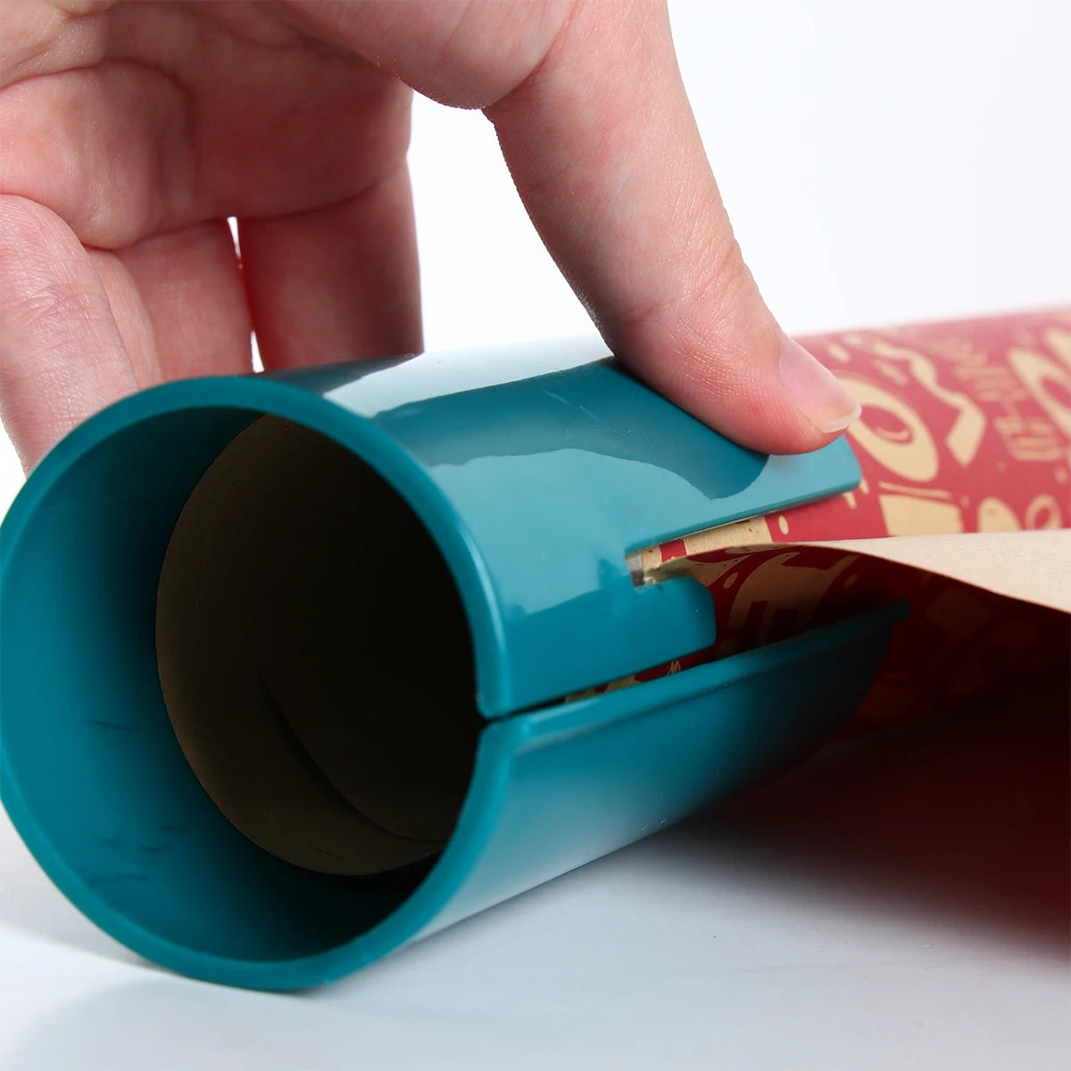 Uchwyt na papier z wbudowanym nożem